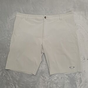 Oakley Shorts Mens 40 Beige Flat Front Performance Golf Hybrid Stretch Outdoors